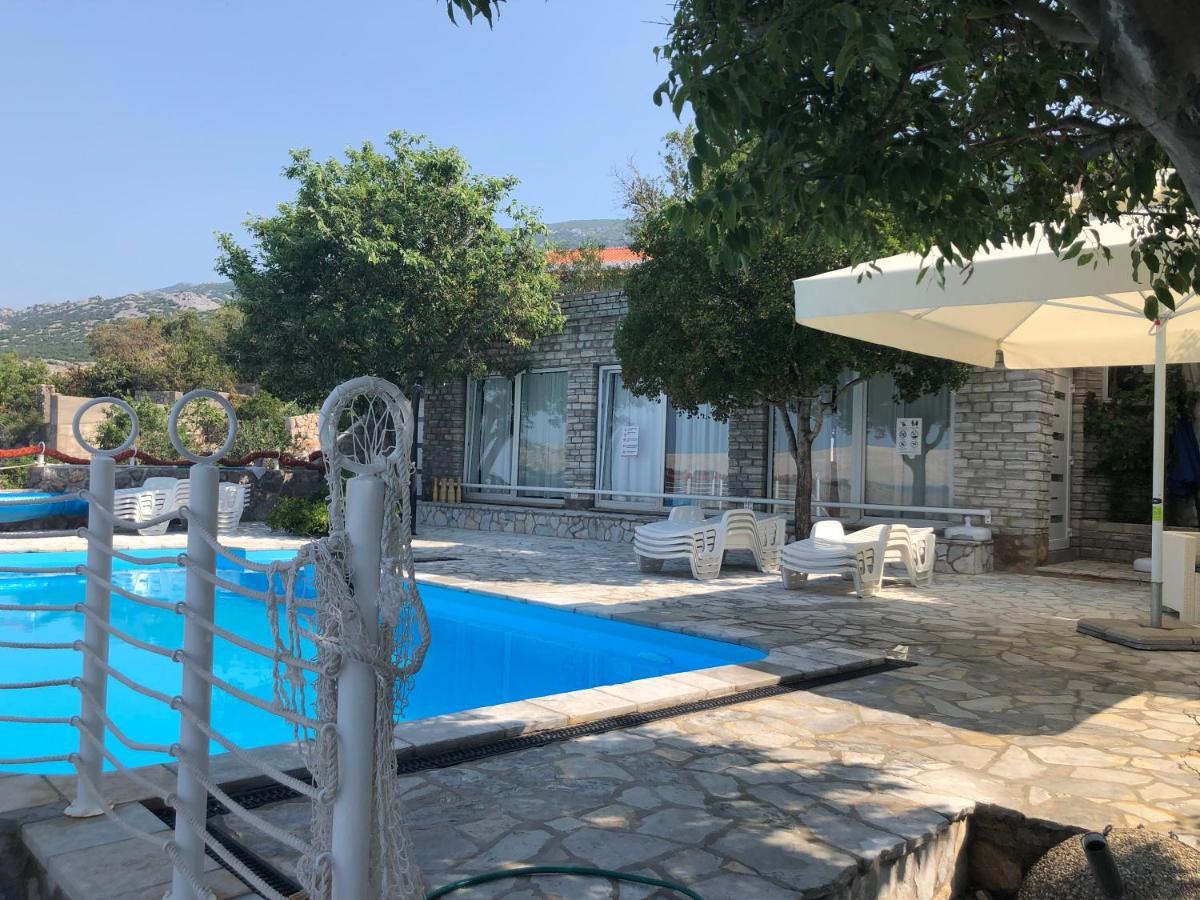 Resort Haus Toma 策萨利卡 外观 照片